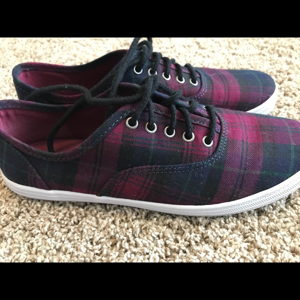 Plaid lace up sneakers